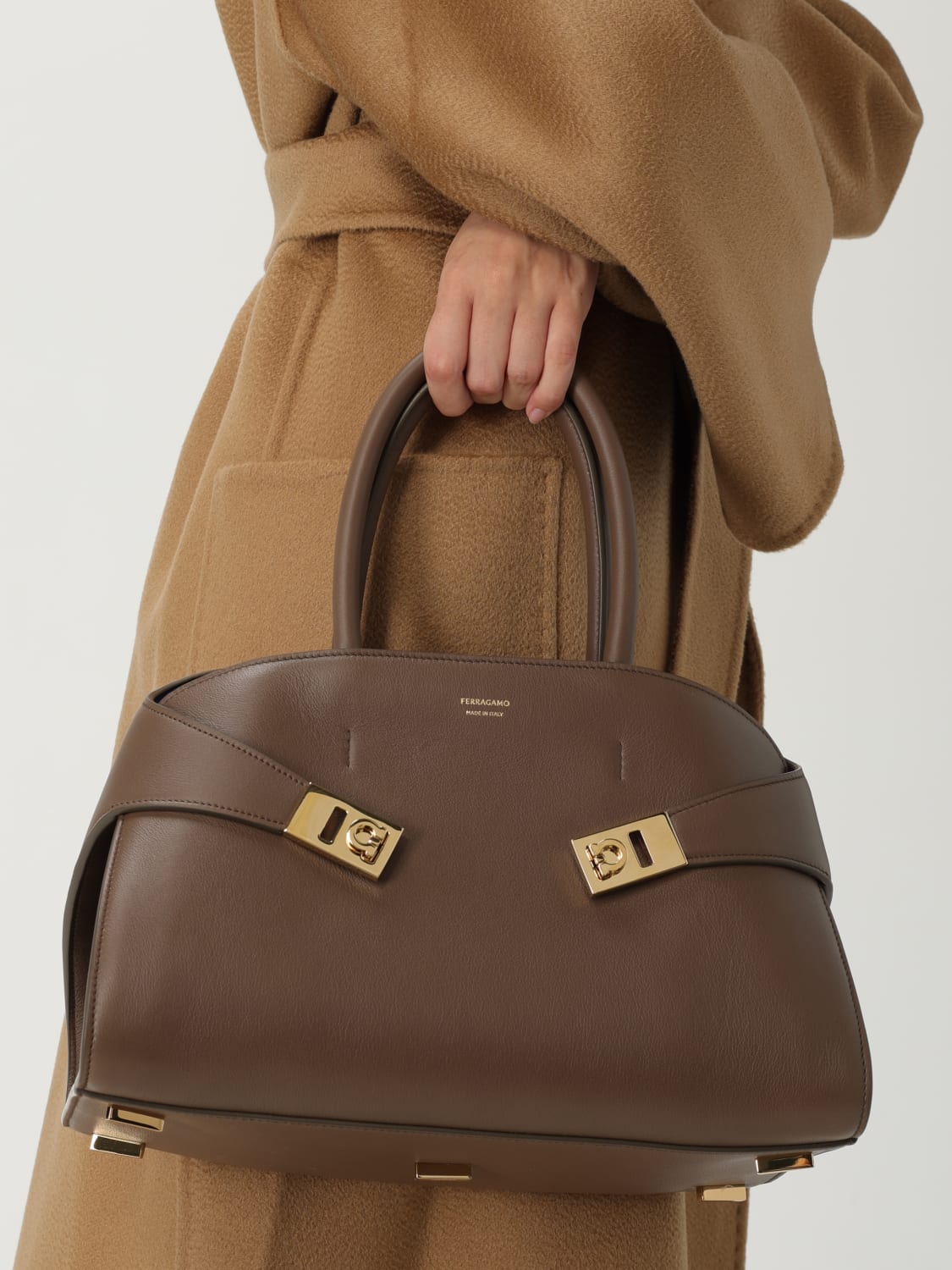 FERRAGAMO HANDTASCHE: Handtasche damen Ferragamo, Braun - Img 2