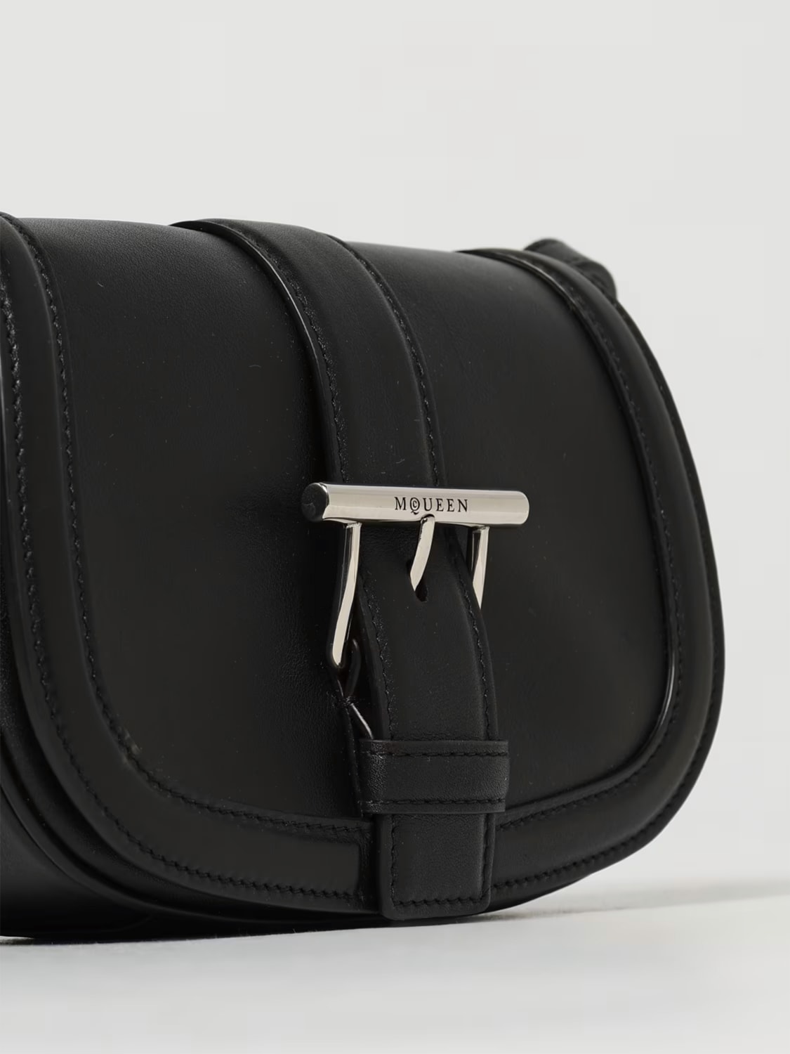 MCQUEEN BORSA MINI: Borsa T-Bar McQueen in pelle , Nero - Img 4