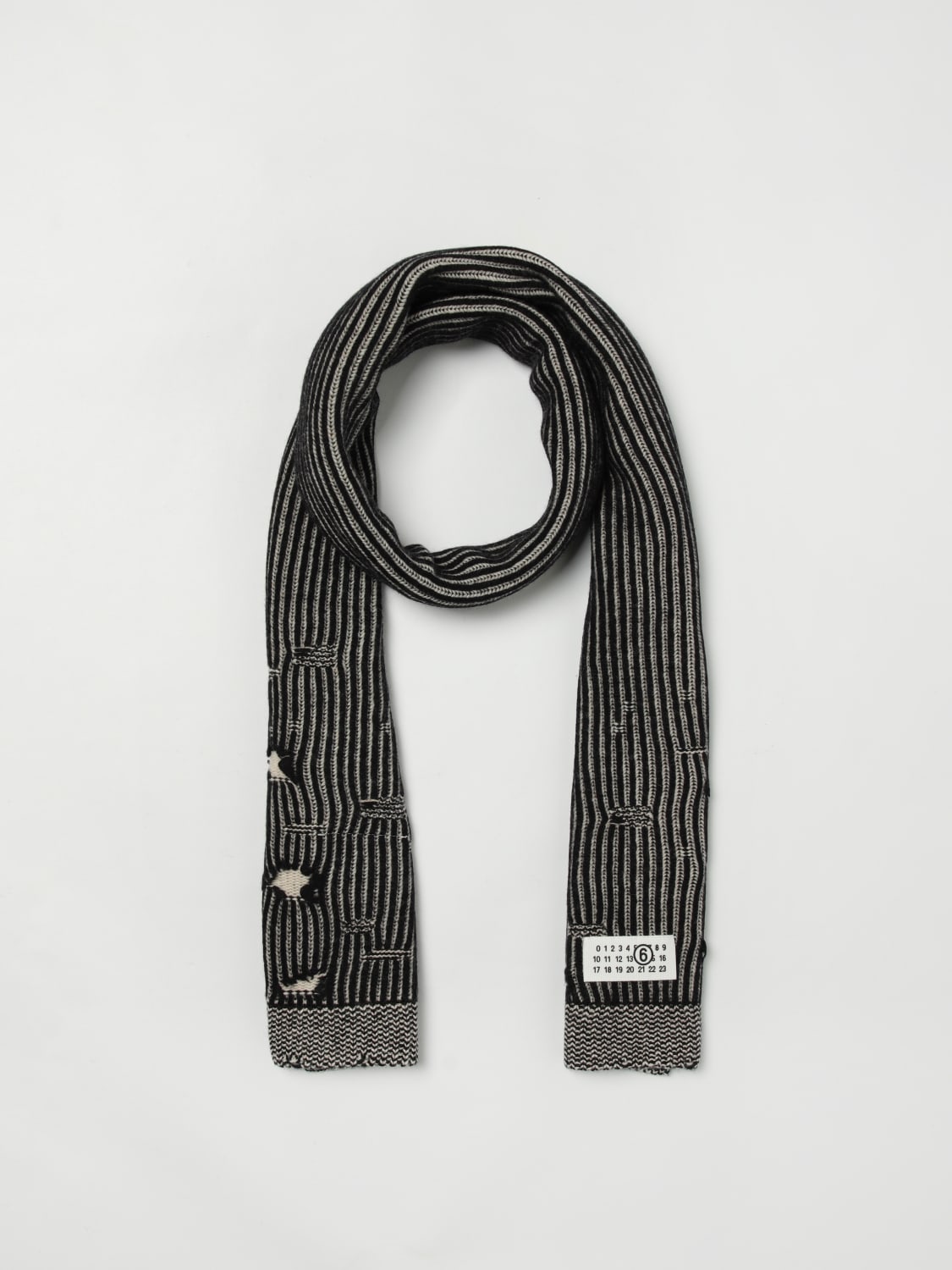 MM6 MAISON MARGIELA: Scarf woman - Black | Mm6 Maison Margiela