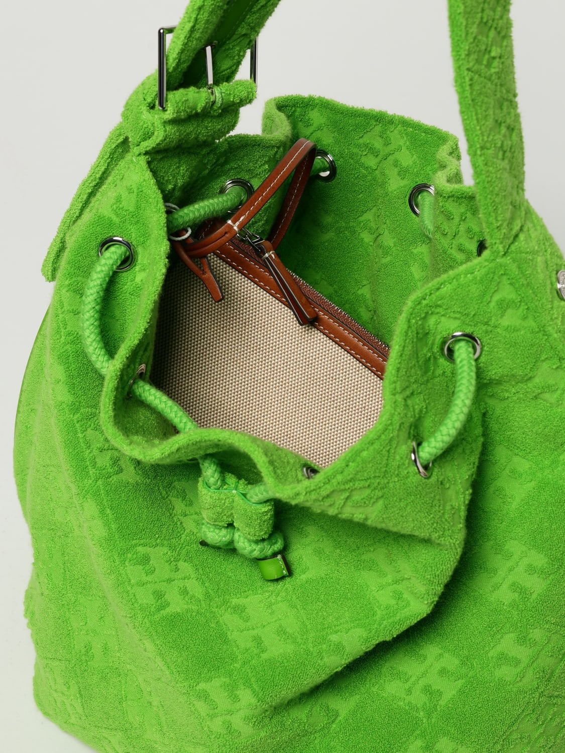 TORY BURCH BORSA A SPALLA: Borsa T Monogram Oversize Tory Burch in spugna di cotone , Verde - Img 3