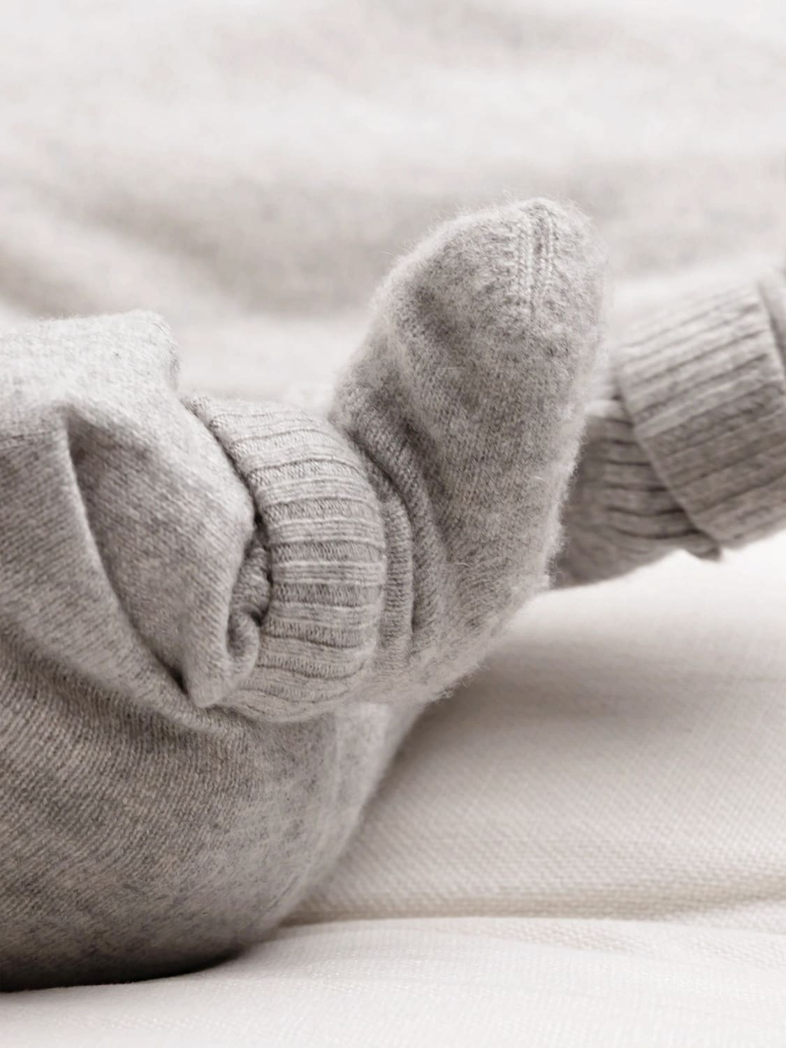 BOBBIN & TRICOT SOCKS: Bobbin & Tricot cashmere socks, Grey - Img 3