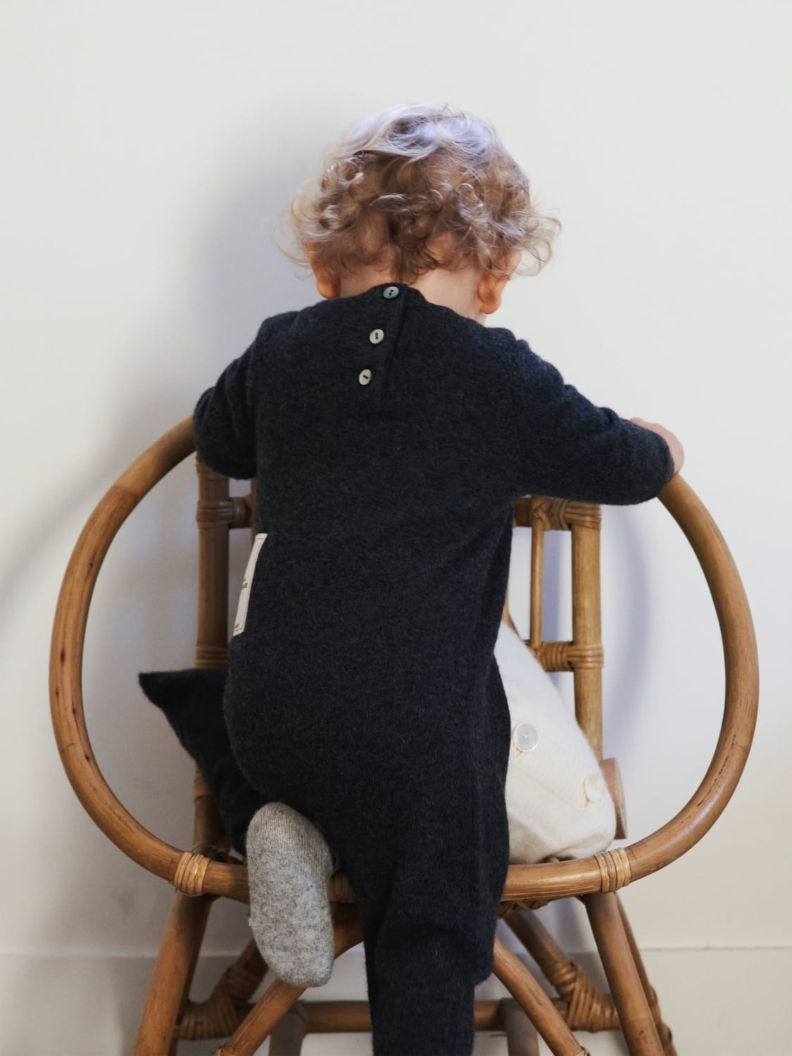 BOBBIN & TRICOT TRACKSUIT: Bobbin & Tricot cashmere romper, Charcoal - Img 3