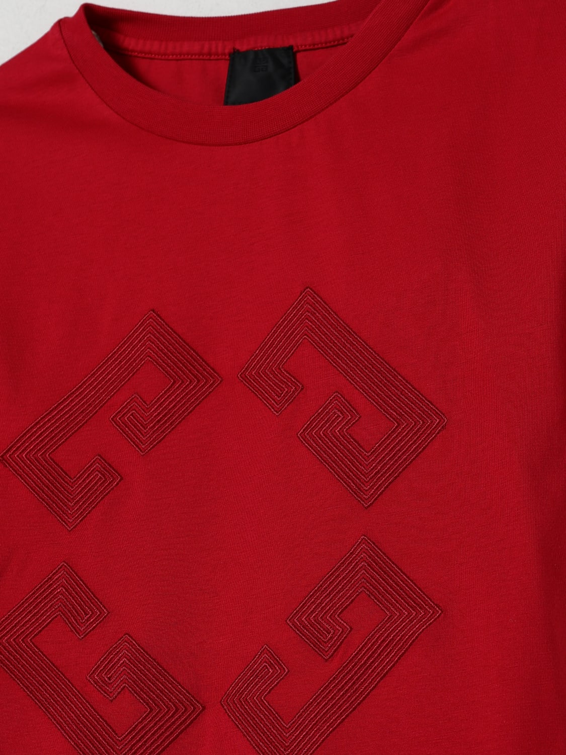 GIVENCHY T-SHIRT: T-shirt Givenchy in cotone con monogram, Rosso - Img 3