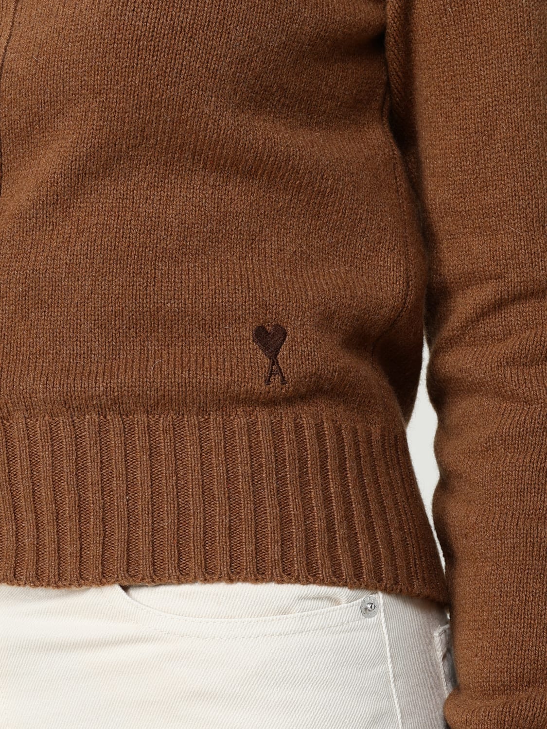 AMI PARIS MAGLIA: Cardigan casual Ami Paris in lana e cashmere, Marrone - Img 3