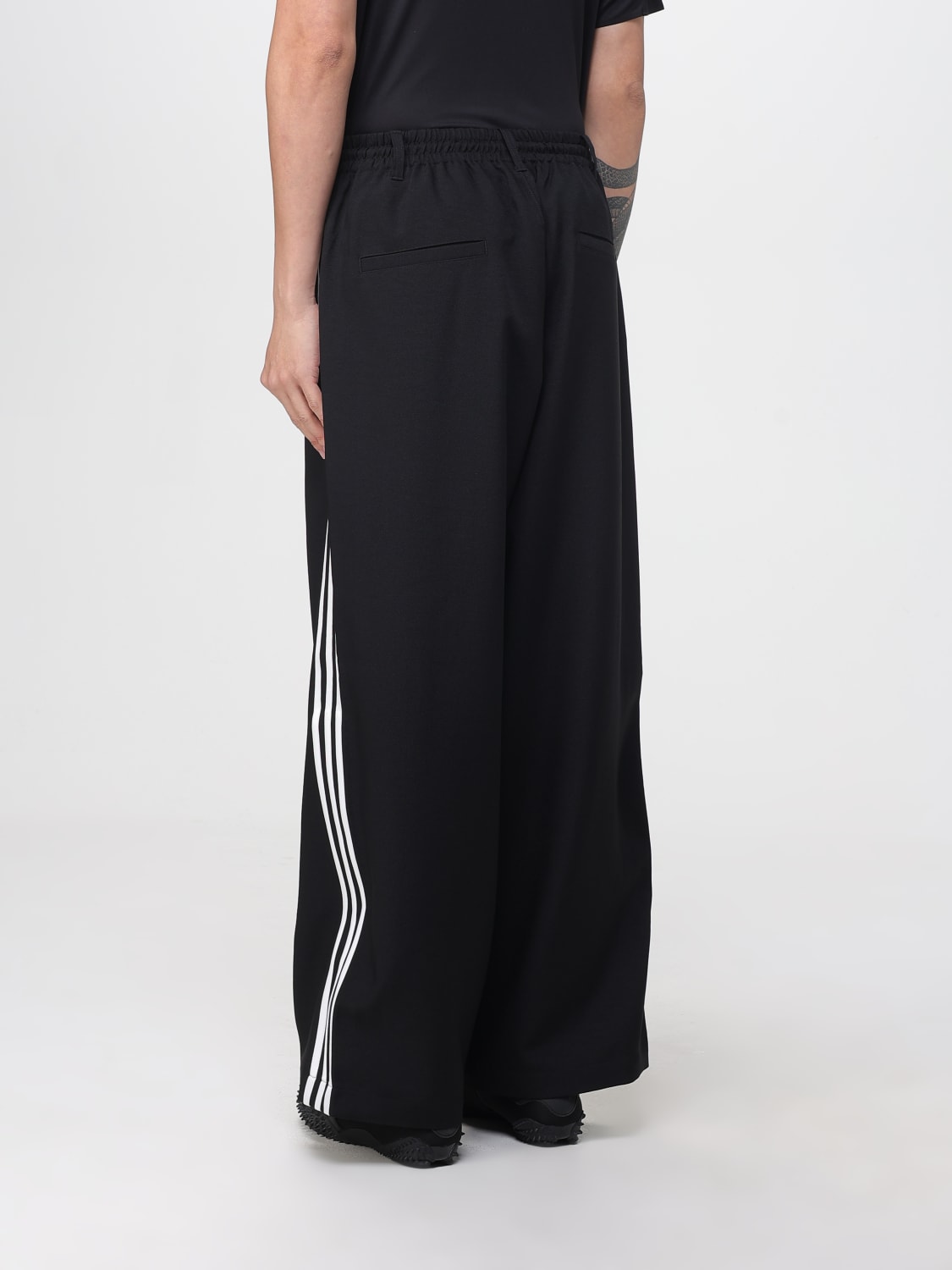 Y-3 PANTALONI: Pantaloni jogging Y-3 in tessuto tecnico stretch , Nero - Img 3