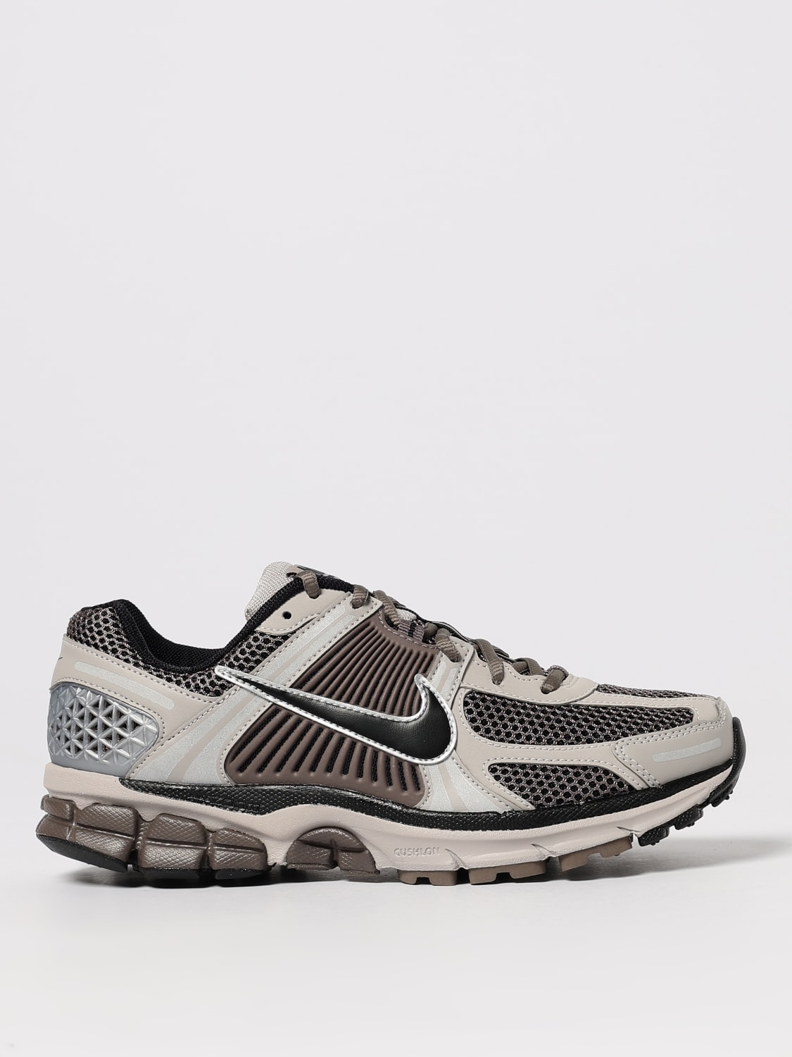 NIKE SNEAKERS: Sneakers herren Nike, Bunt - Img 1