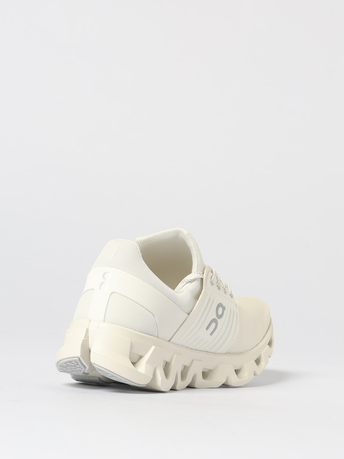 ON RUNNING TRAINERS: Trainers men On, Ivory - Img 3