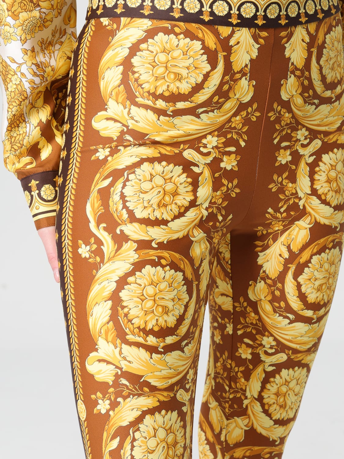 VERSACE 裤子: 裤子 女士 Versace, 棕色 - Img 5