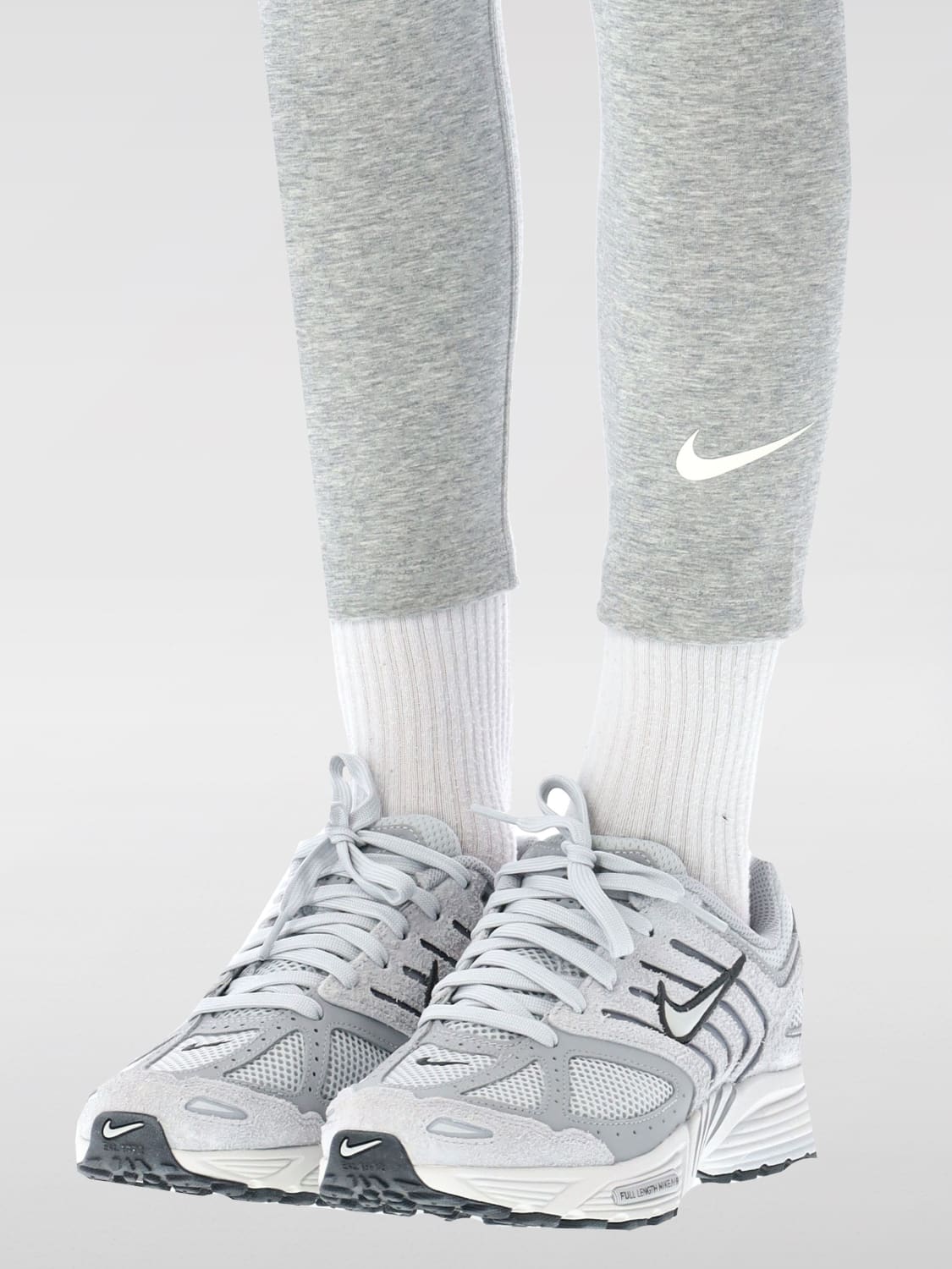 NIKE HOSE: Hose damen Nike, Grau - Img 3