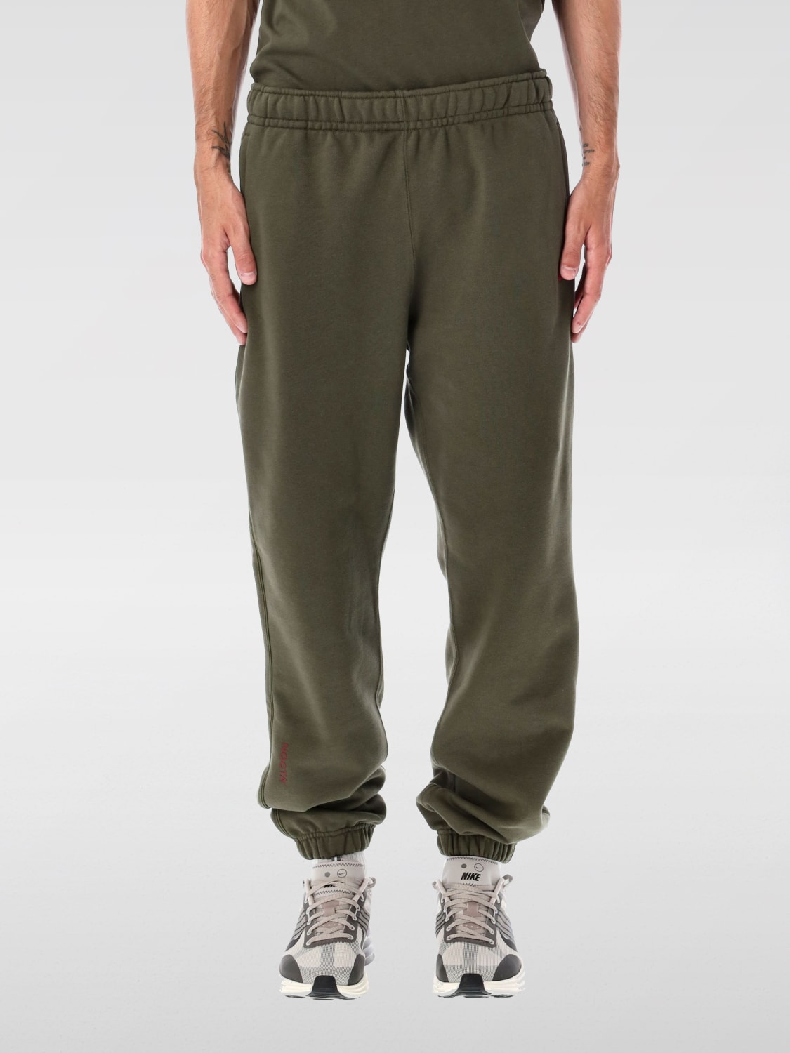 NIKE 裤子: 运动服 男士 Nike, 卡其色 - Img 1