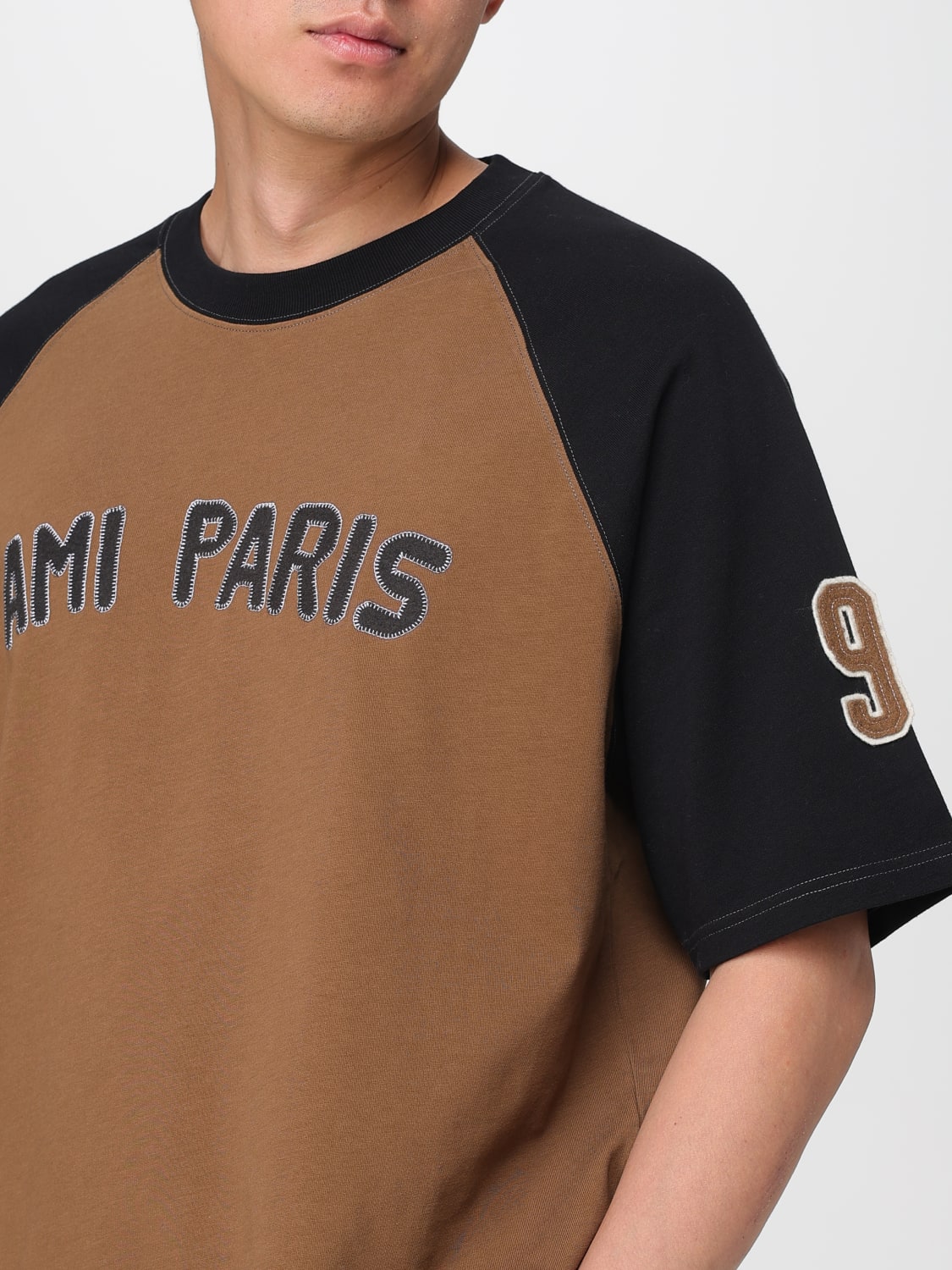 AMI PARIS T-SHIRT: T-shirt in cotone con logo Ami Paris, Marrone - Img 3