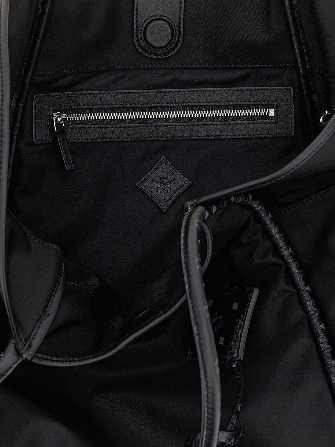 MCM BORSA A SPALLA: Borsa Aren MCM in Econyl® e cotone spalmato con stampa logo , Nero - Img 4