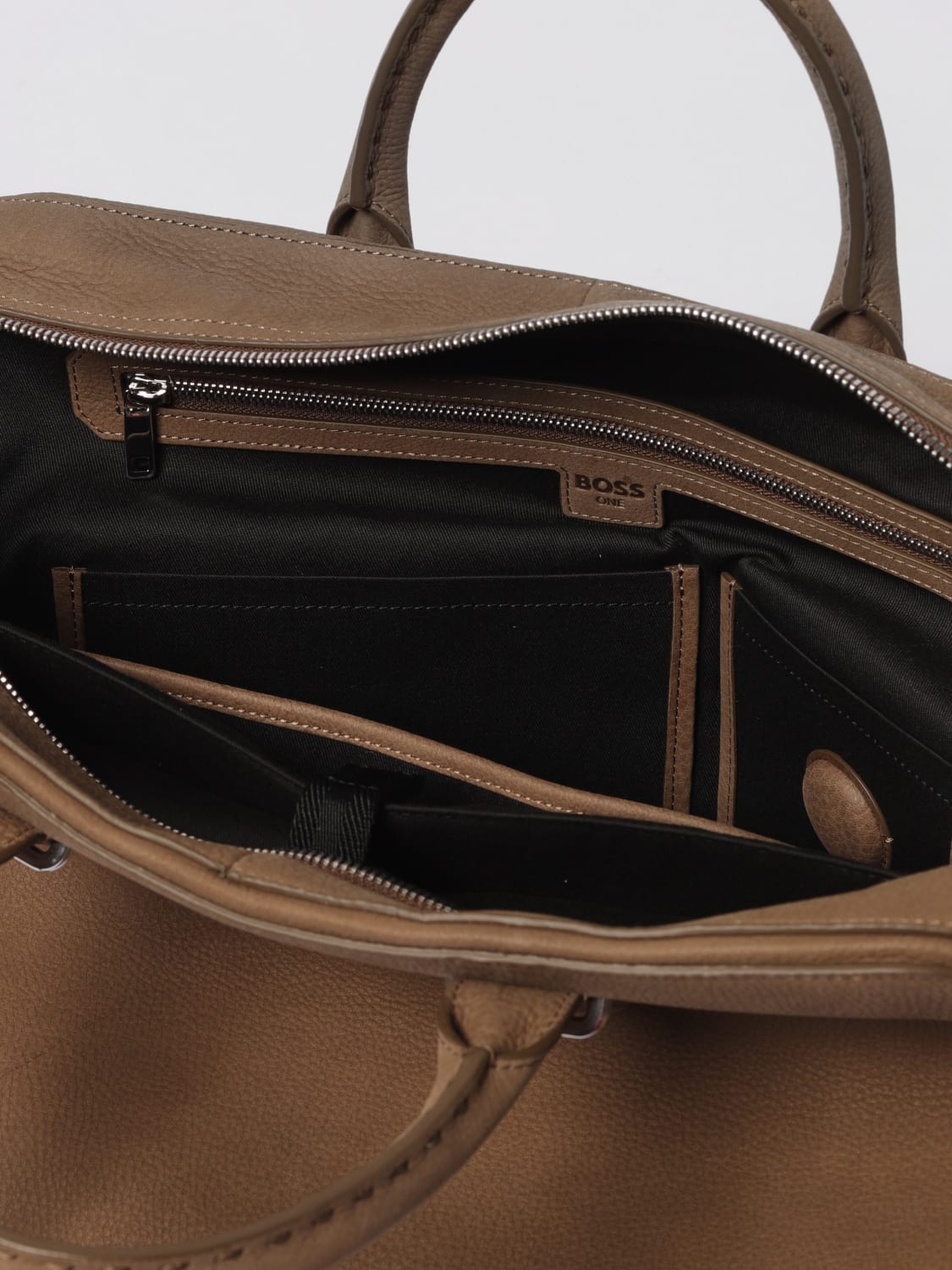 BOSS VALIGIA: Borsone Boss in pelle martellata , Marrone - Img 4