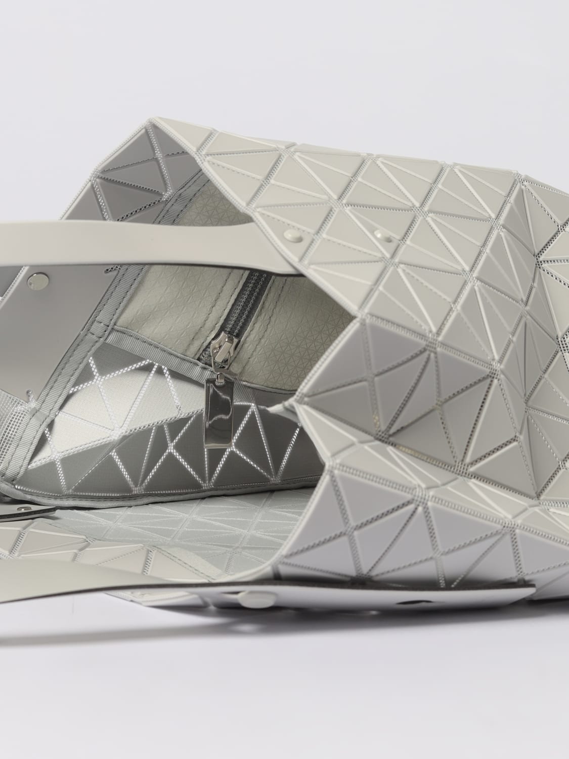 BAO BAO ISSEY MIYAKE HANDBAG: Shoulder bag woman Bao Bao Issey Miyake, Grey - Img 4