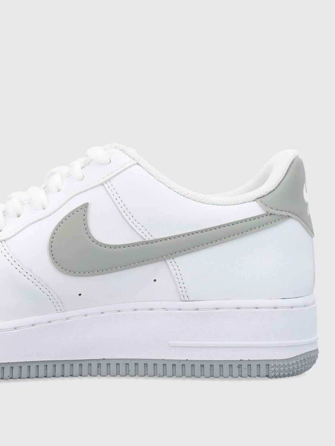 NIKE SNEAKERS: Sneakers Air Force 1 '07 Nike in pelle , Bianco 1 - Img 4