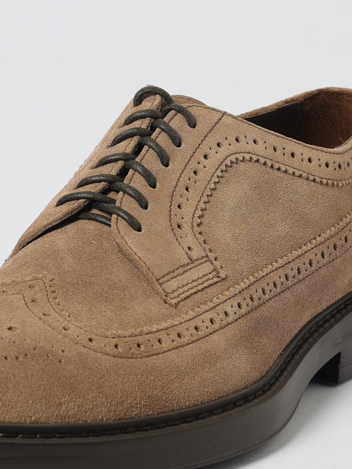 DOUCAL'S SCARPE STRINGATE: Derby Doucal's in camoscio con motivo brogue a coda di rondine , Marrone - Img 4