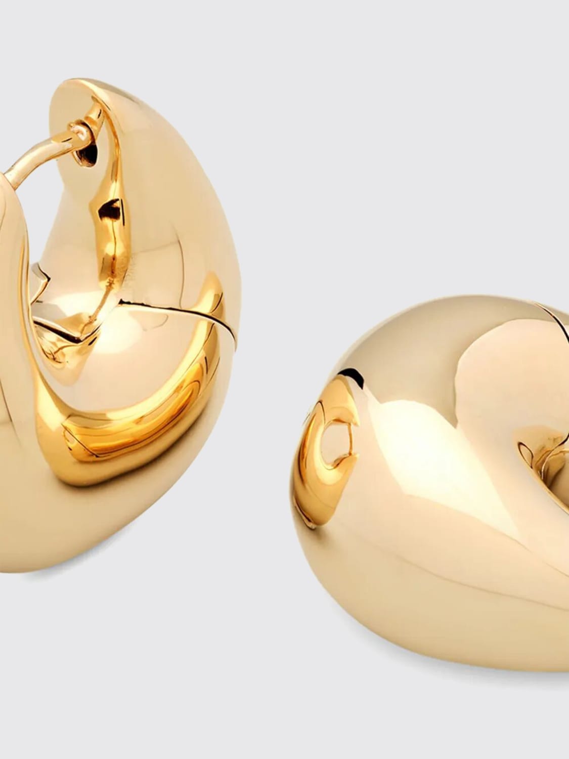 TOM WOOD GIOIELLO: Orecchini Bao Hoops Small Tom Wood in argento placcato oro 18 kt, Oro - Img 2