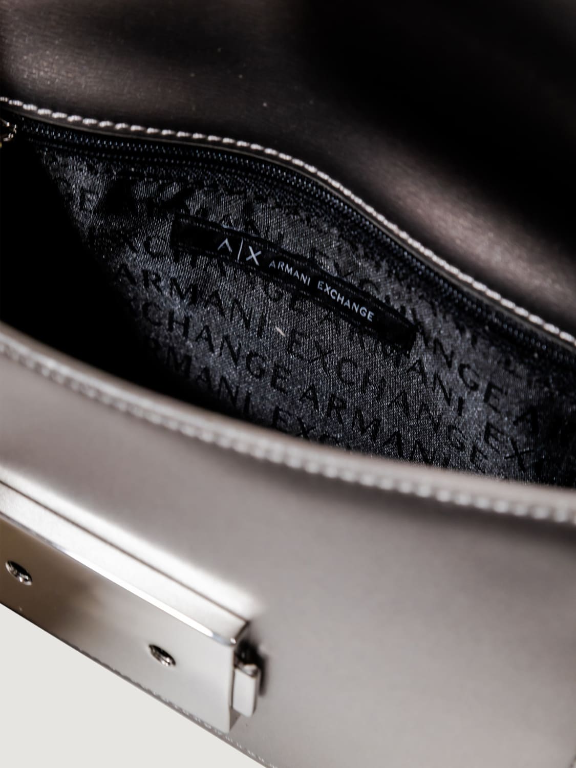 ARMANI EXCHANGE SAC BANDOULIÈRE: Sac porté épaule femme Armani Exchange, Argent - Img 3