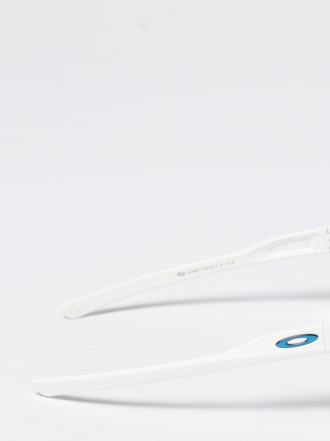 OAKLEY СОЛНЦЕЗАЩИТНЫЕ ОЧКИ: Солнцезащитные очки Мужское Oakley, Белый - Img 3