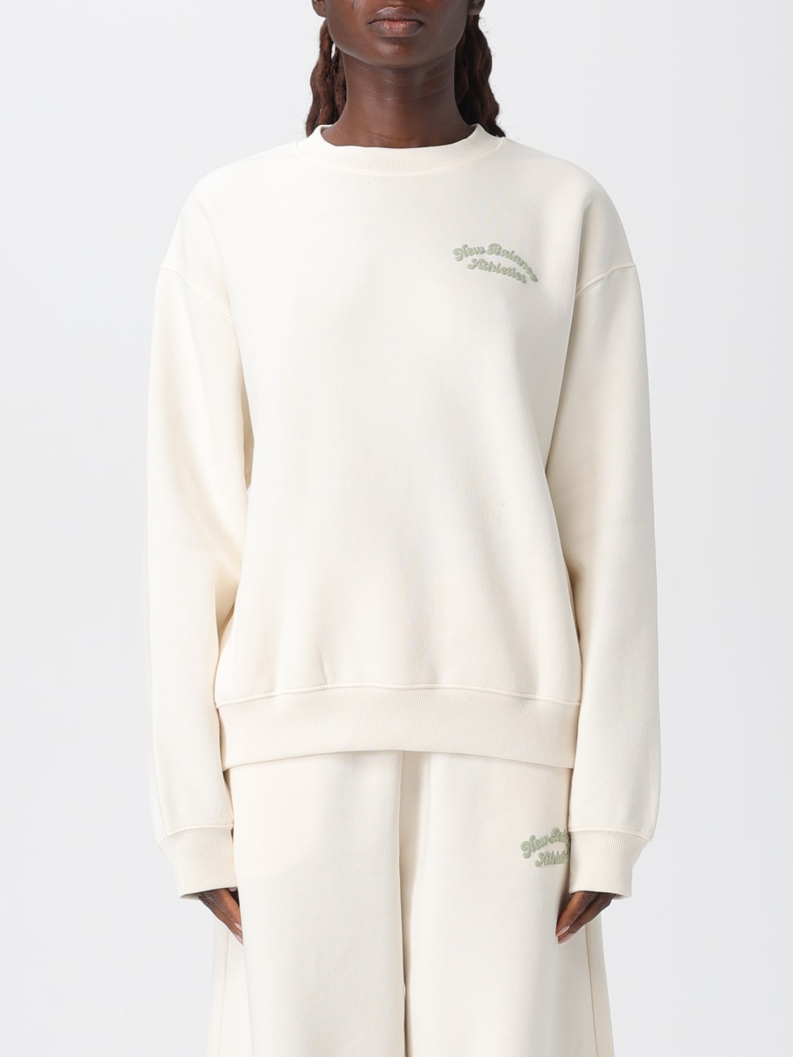 NEW BALANCE FELPA: Felpa a girocollo con logo New Balance, Crema - Img 1
