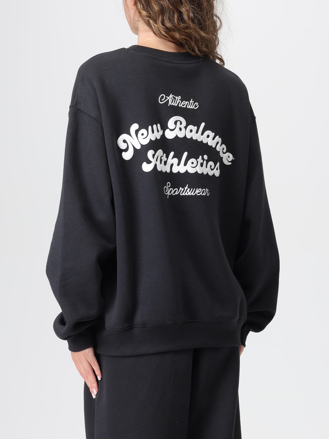 NEW BALANCE SWEATSHIRT: Pullover damen New Balance, Schwarz - Img 3