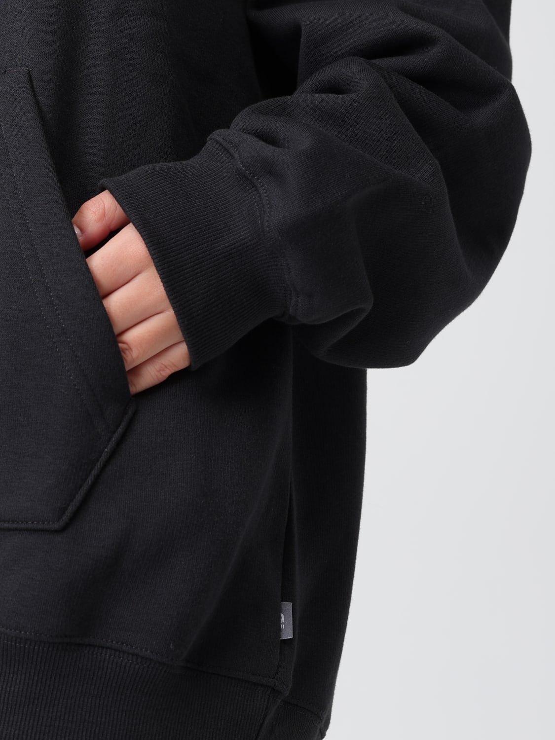 NEW BALANCE SWEATSHIRT: Sweater woman New Balance, Black - Img 4