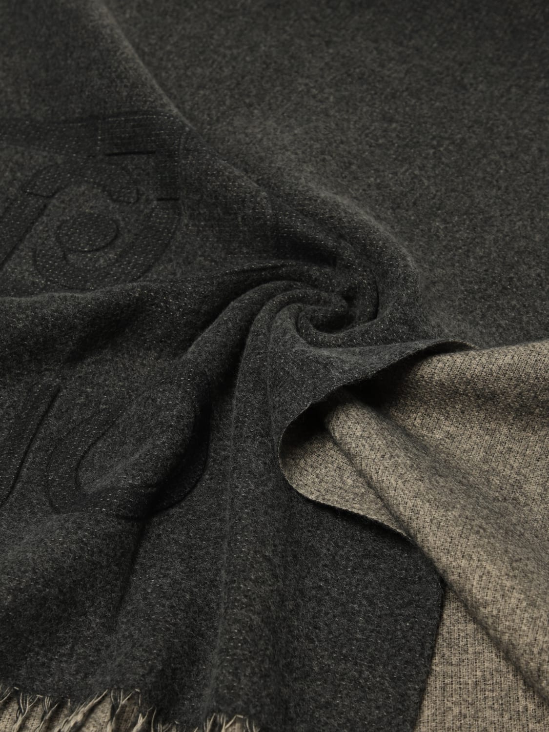 LIU JO SCIARPA: Stola Liu Jo in viscosa con logo jacquard, Nero - Img 3