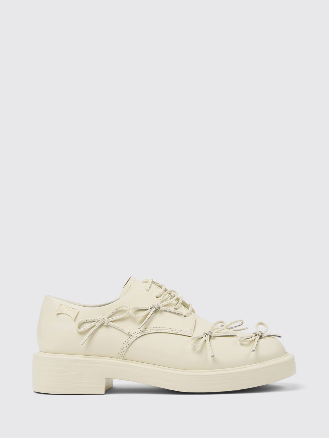 CAMPER STRINGATE: Derby Dean Camper in pelle con fiocchi applicati , Bianco - Img 1