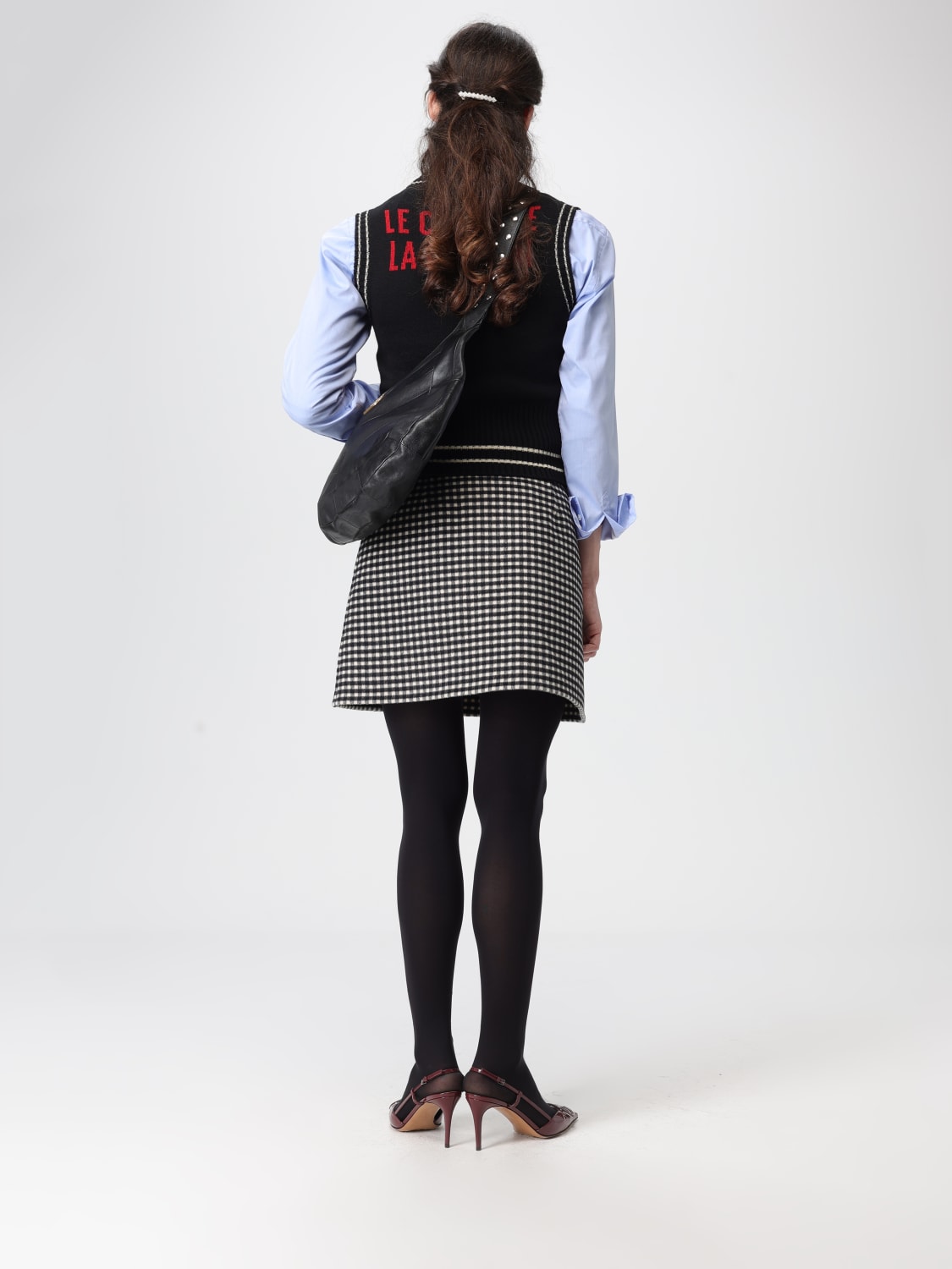 VALENTINO GARAVANI BORSA A TRACOLLA: Borsa Hobo Valentino Garavani in nappa chevron, Nero - Img 2