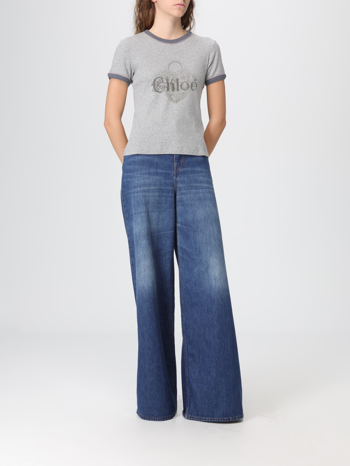 CHLOÉ T-SHIRTS: T-shirt Chloé in cotone con logo , Grigio - Img 2