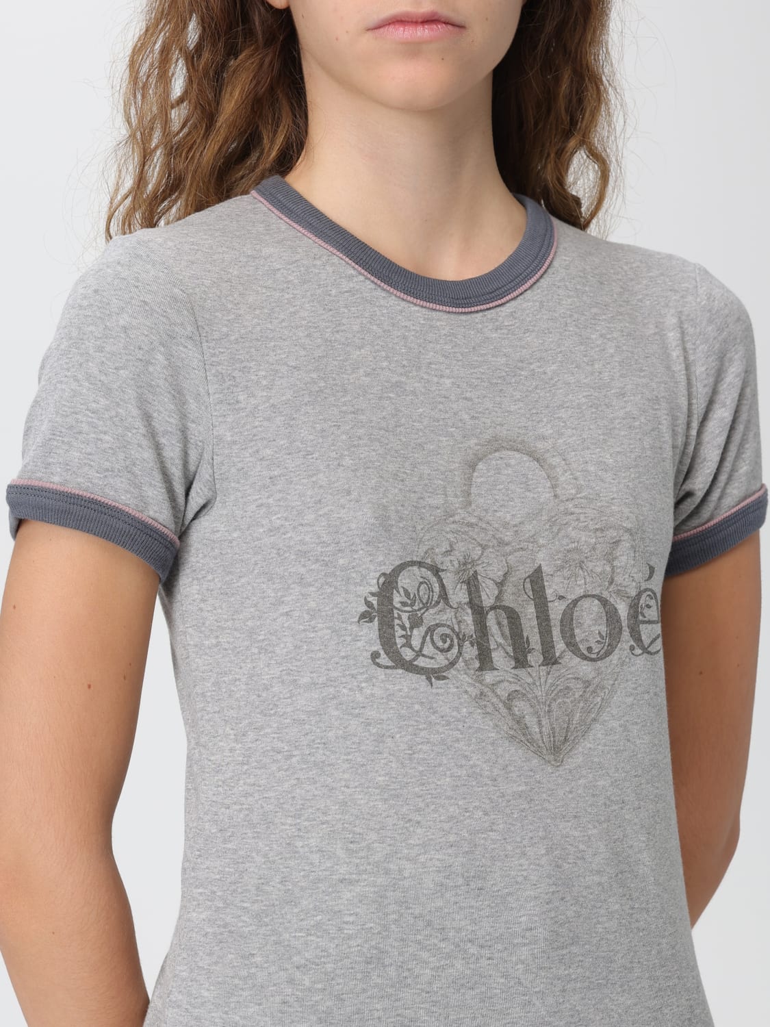 CHLOÉ T-SHIRTS: T-shirt Chloé in cotone con logo , Grigio - Img 5