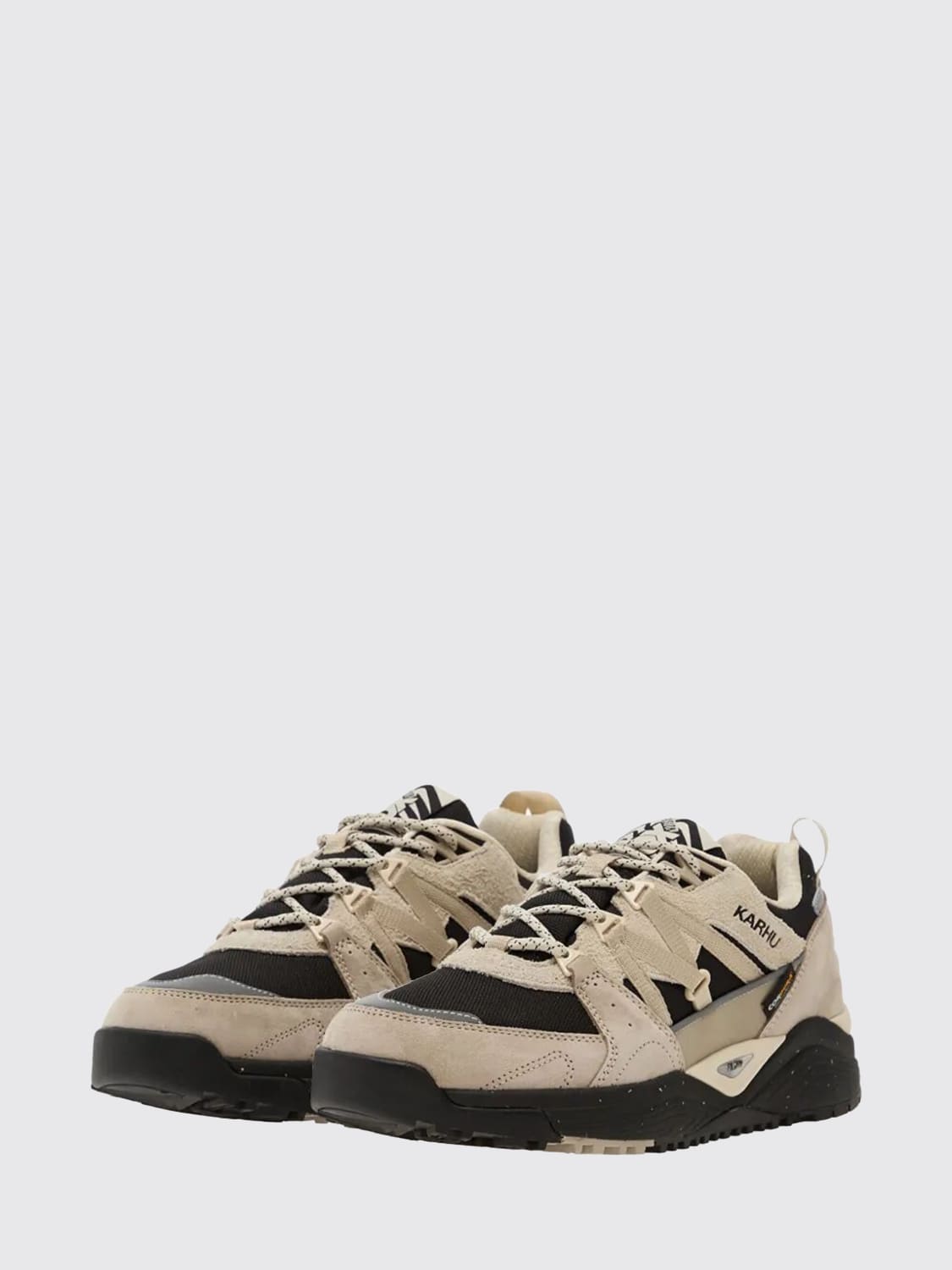 KARHU スニーカー: シューズ メンズ Karhu, シルバー - Img 2