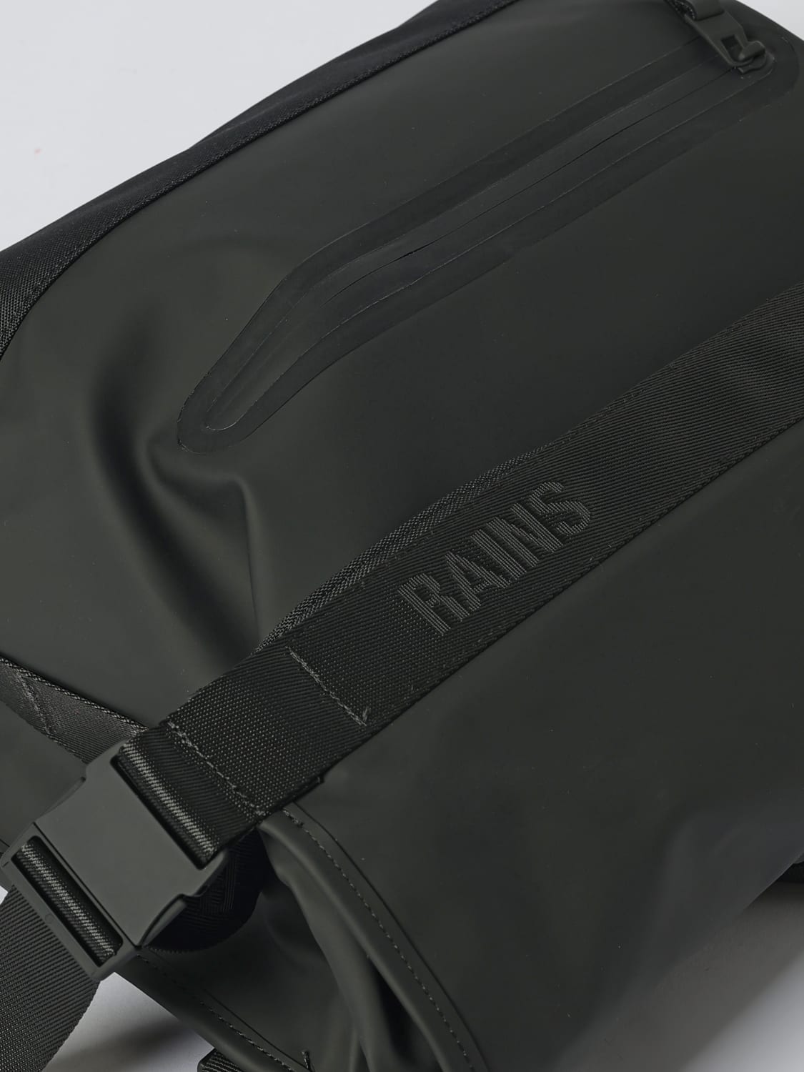 RAINS SHOULDER BAG: Backpack men Rains, Black - Img 3