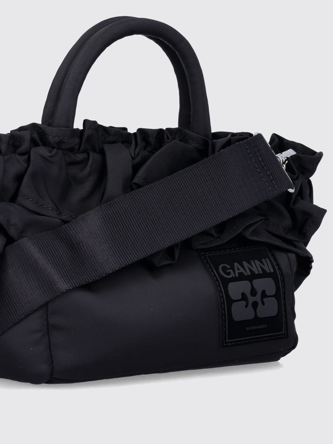 GANNI BORSA MINI: Borsa Mini Shopper Ganni in nylon riciclato con rouches, Nero - Img 3