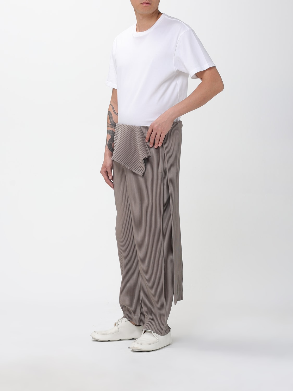 HOMME PLISSE' ISSEY MIYAKE PANTS: Pants men Homme Plisse' Issey Miyake, Beige - Img 2