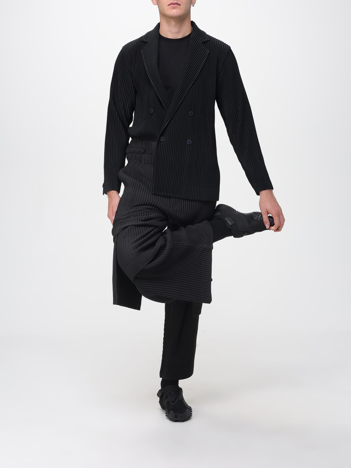 HOMME PLISSE' ISSEY MIYAKE 外套: 西装外套 男士 Homme Plisse' Issey Miyake, 黑色 - Img 2