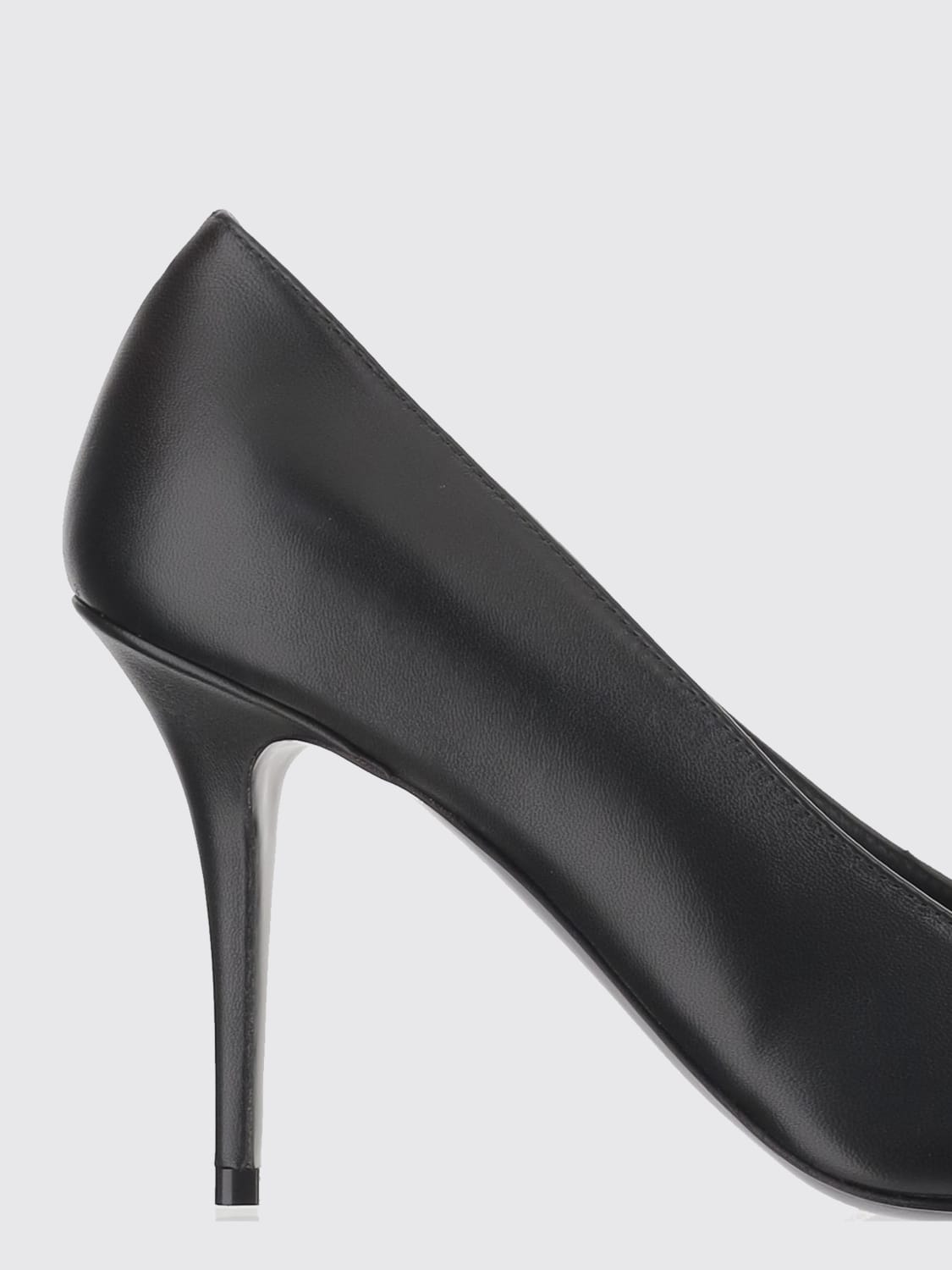 AMINA MUADDI PUMP: High heel shoes woman Amina Muaddi, Black - Img 4