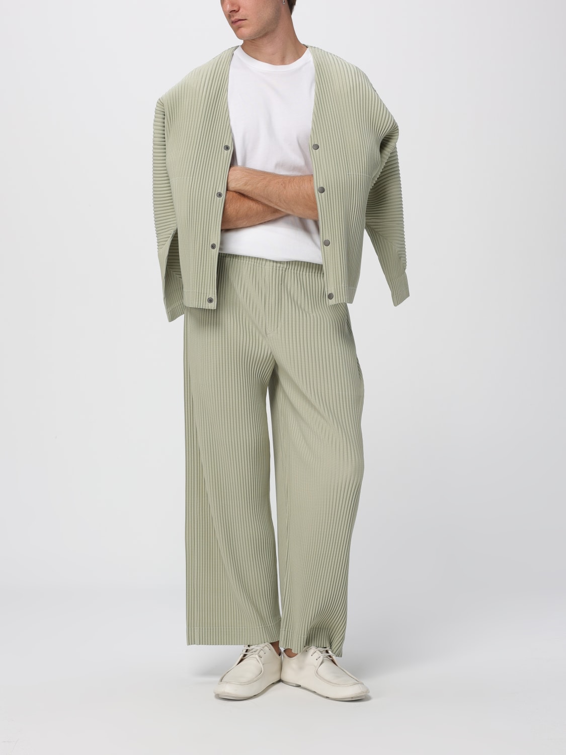 HOMME PLISSE' ISSEY MIYAKE PANTALONES: Pantalones hombre Homme Plisse' Issey Miyake, Verde - Img 2