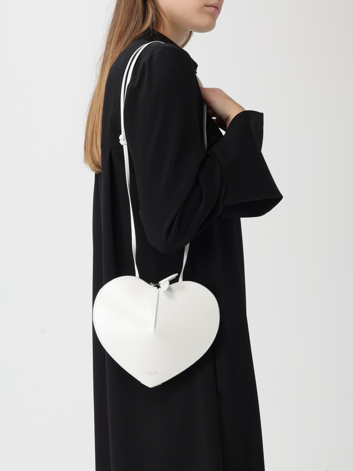 ALAÏA SHOULDER BAG: Shoulder bag woman AlaÏa, White - Img 2