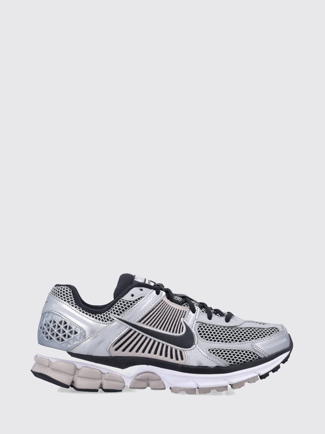 NIKE 运动鞋: 运动鞋 男士 Nike, 银色 - Img 1