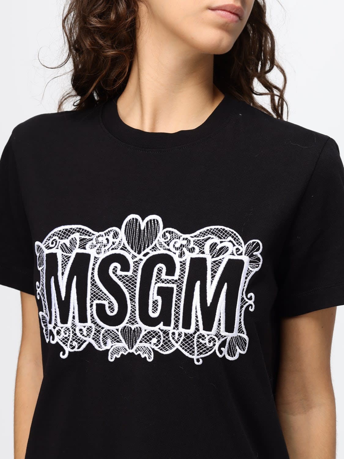 MSGM T-SHIRT: Baumwoll-T-Shirt MSGM mit Rundhalsausschnitt und kontrastierendem Frontlogo, Schwarz - Img 3