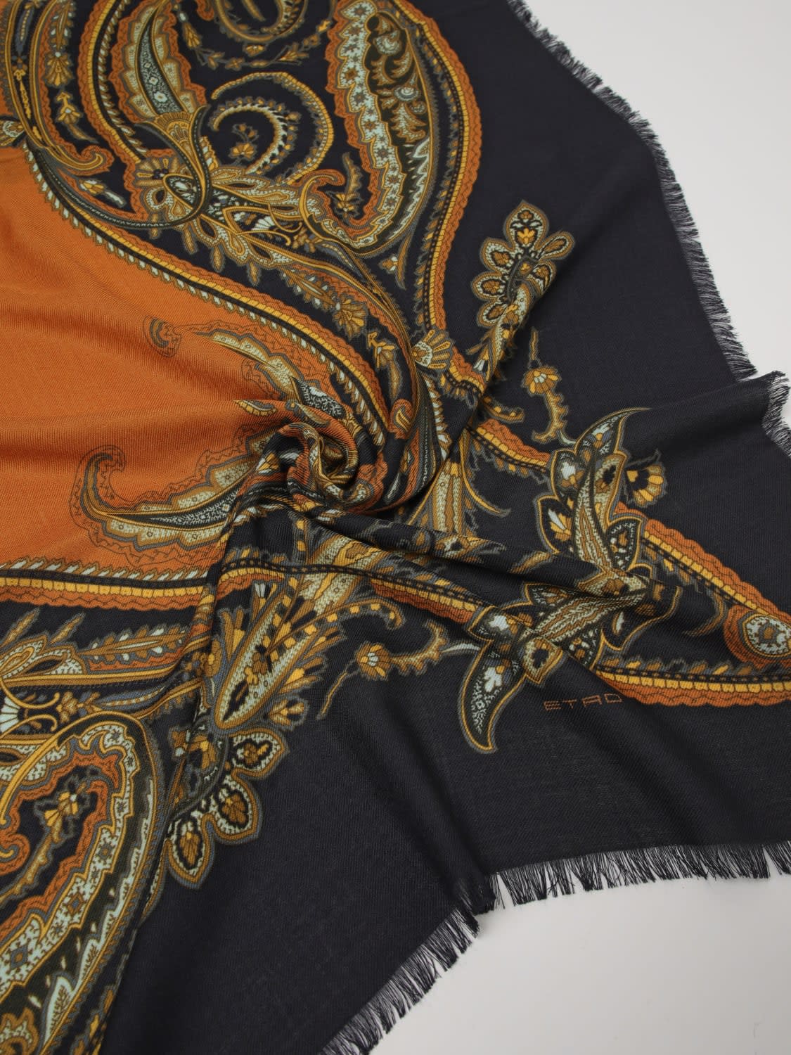 ETRO BUFANDA: Estola Etro de lana y seda con estampado Paisley y bordes deshilachados, Azul Oscuro - Img 3