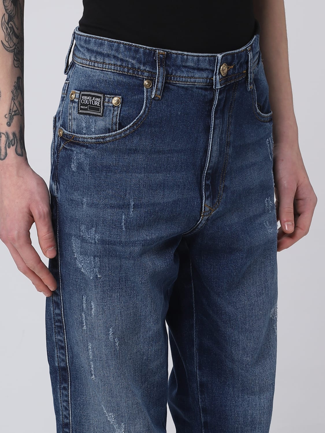 Versace Jeans Couture Outlet Jeans homme Denim Jeans Versace Jeans Couture 74GAB58074UP515 en ligne sur GIGLIO.COM