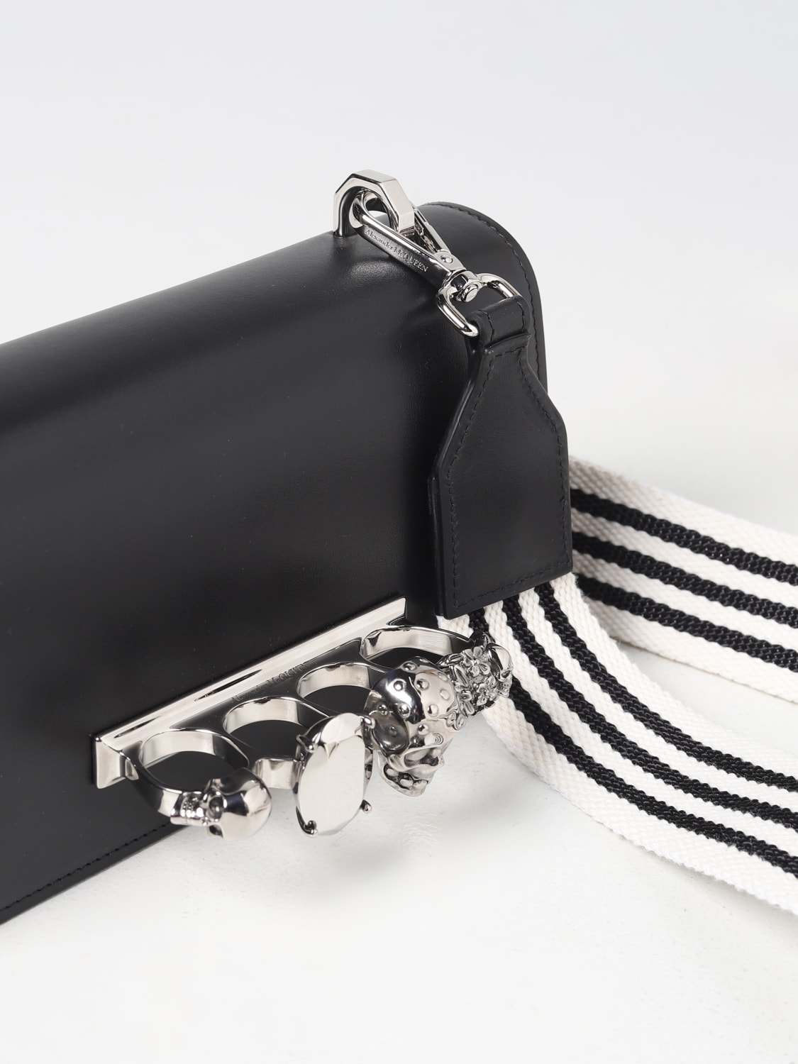 Alexander McQueen Outlet: The Knuckle bag in leather - Black