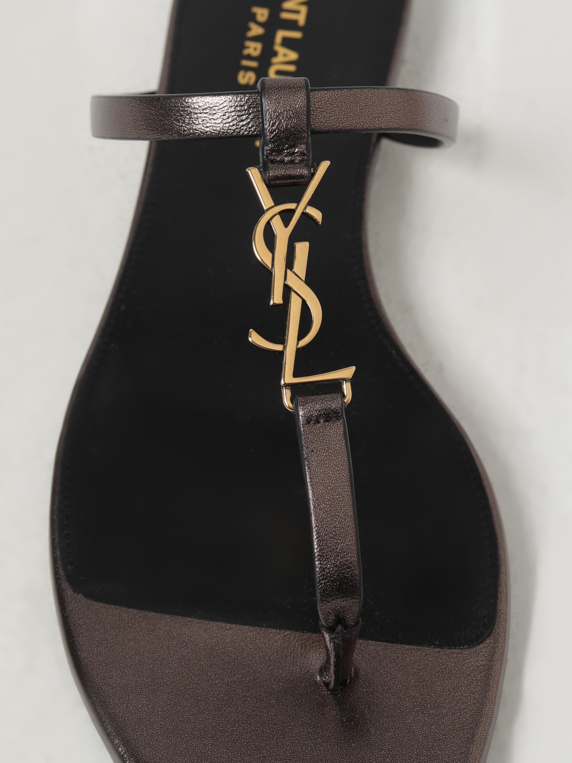 SAINT LAURENT Chaussures femme Marron Sandales Plates Saint Laurent 7760810NLDD en ligne sur GIGLIO.COM