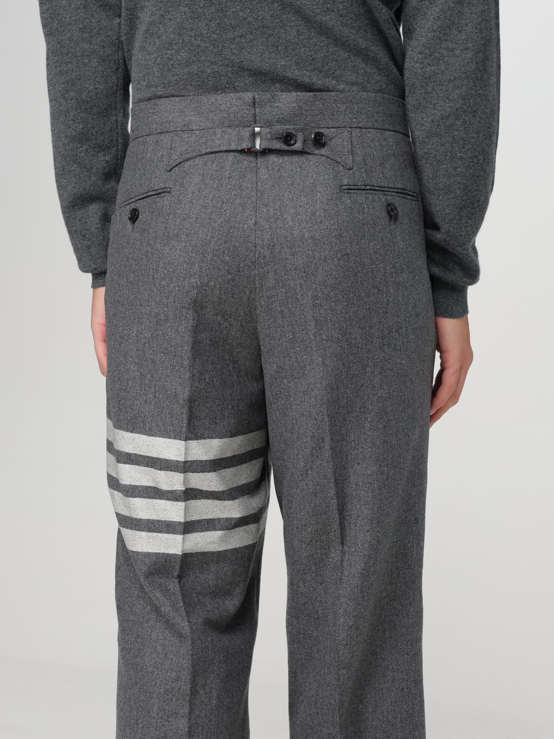 THOM BROWNE PANTS: Pants men Thom Browne, Grey - Img 4