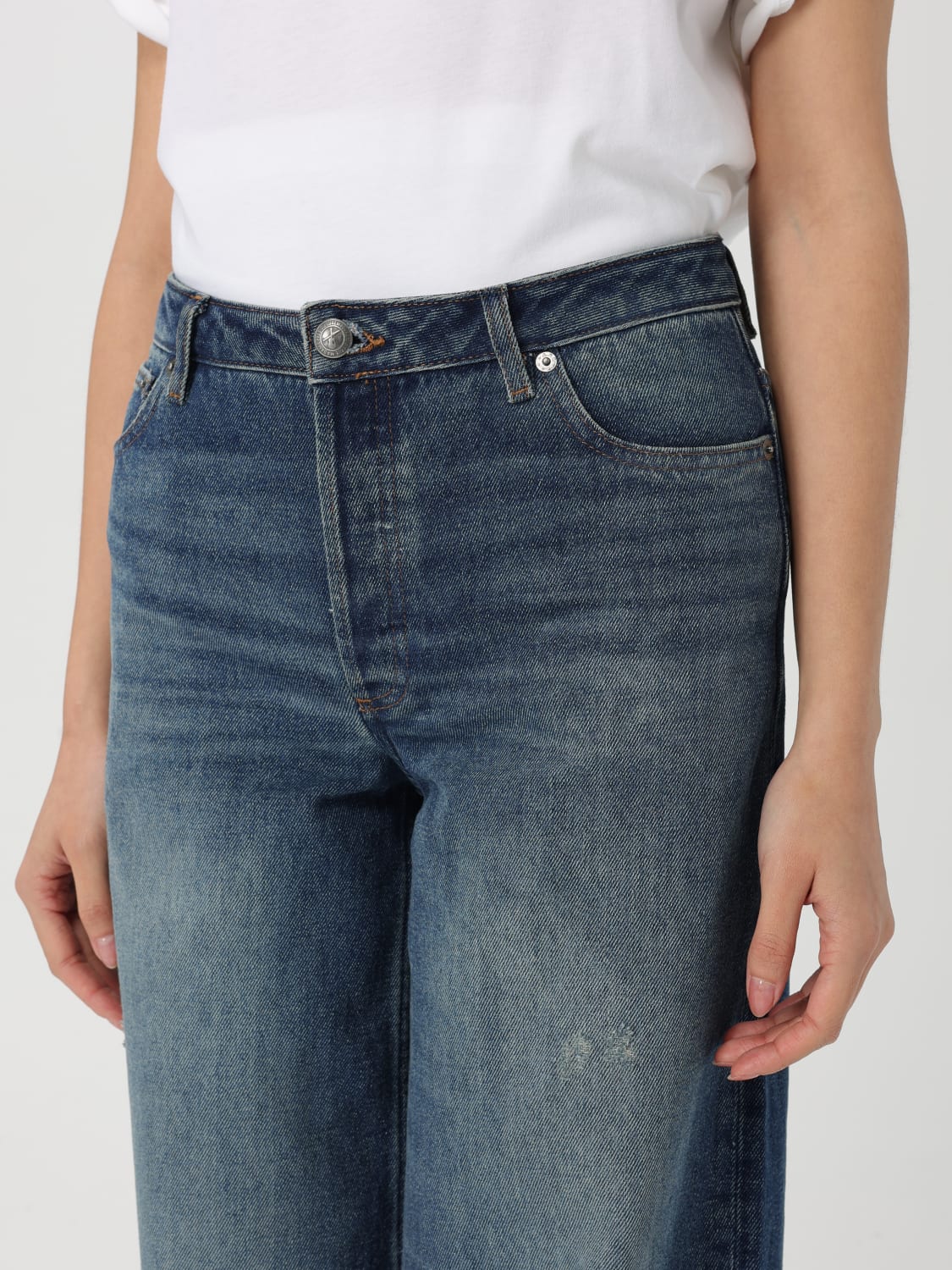 デニム・ジーパン A.P.C. Woman Jeans Denim COHFCF09181 IAL A.P.C.: Jeans woman - Denim | A.P.C. jeans COHFCF09181