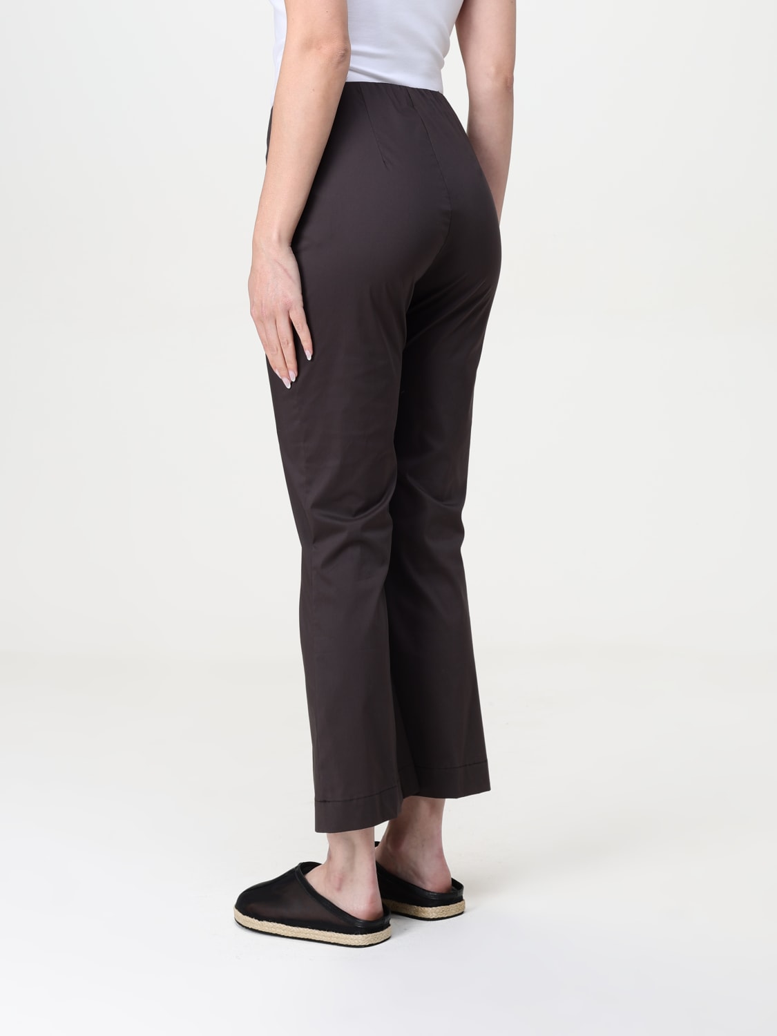 パンツ LIVIANA CONTI Woman Pants Red L5SK82 D33-0 LIVIANA CONTI: Pants woman - Red | Liviana Conti pants